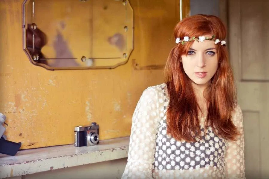 How-to-Get-the-60s-Geometric-Mod-Look-1