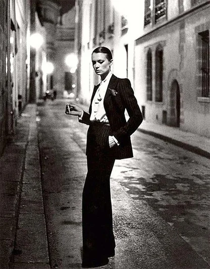 YSL-smoking-woman-1966