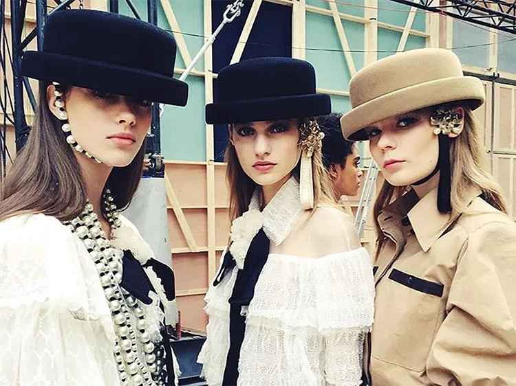 vintage Chanel-hats